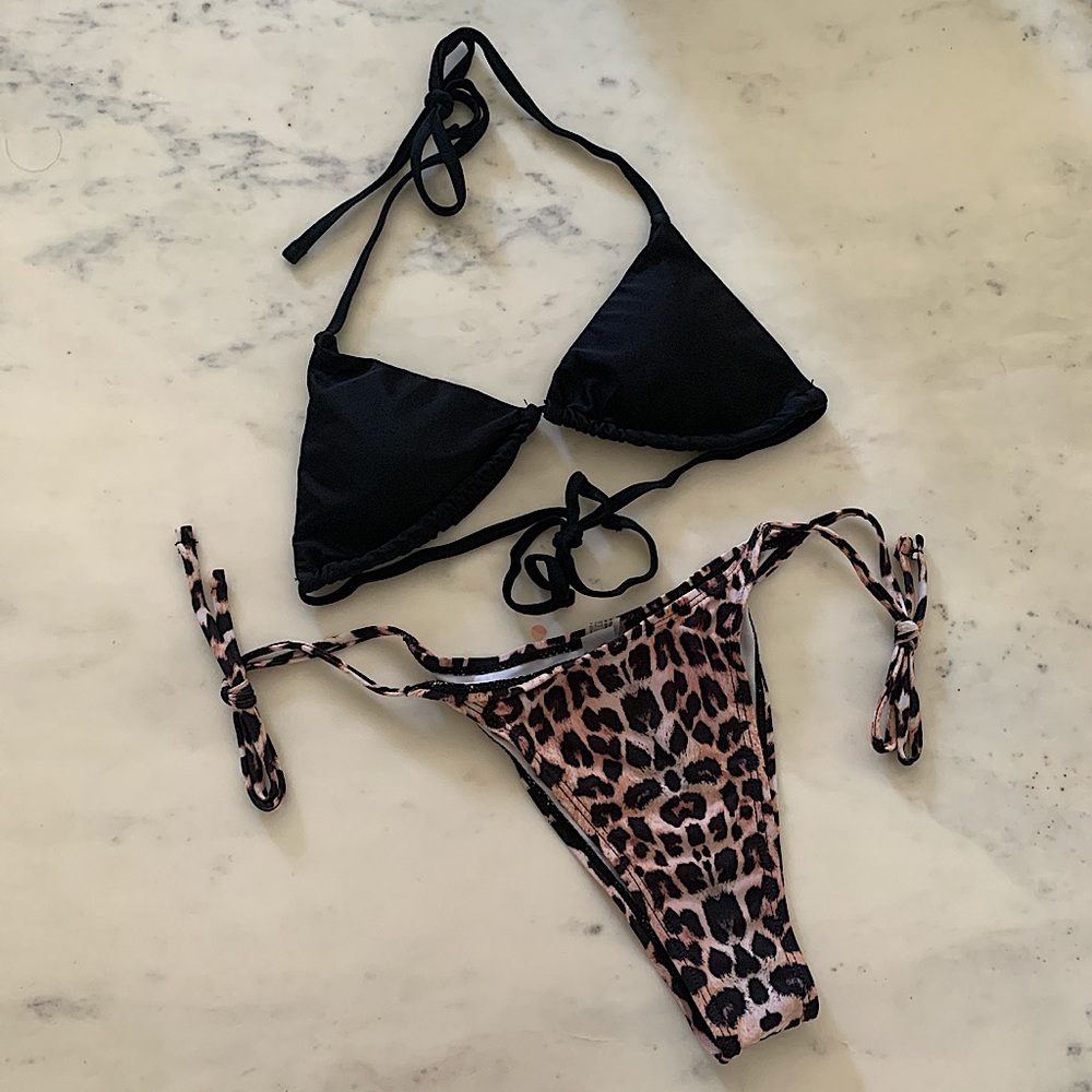 S/M Bikini Set